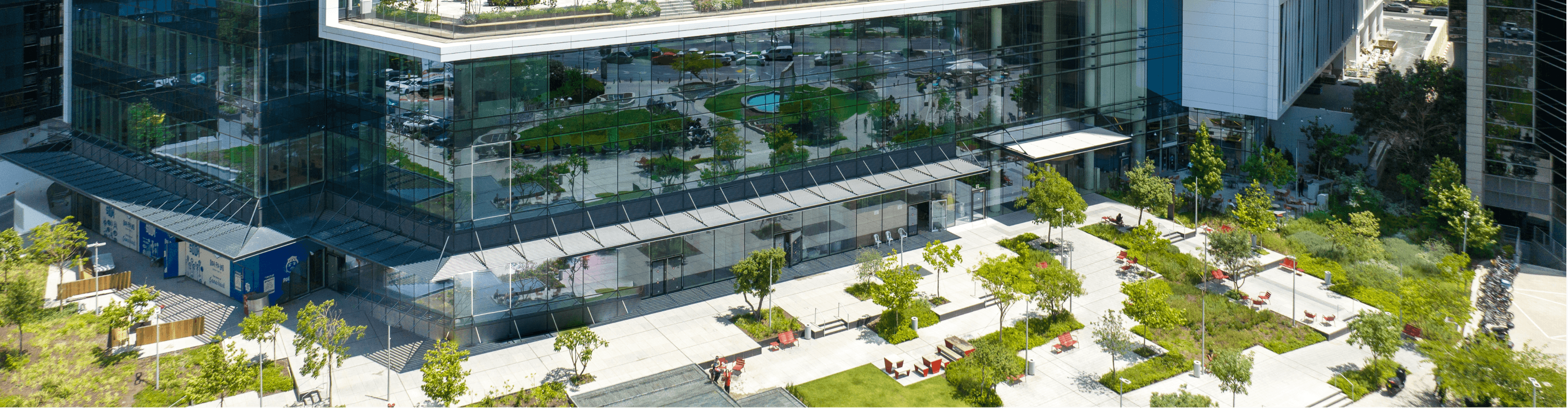 אזור כניסה של מגדל Entrance Area of a Tower